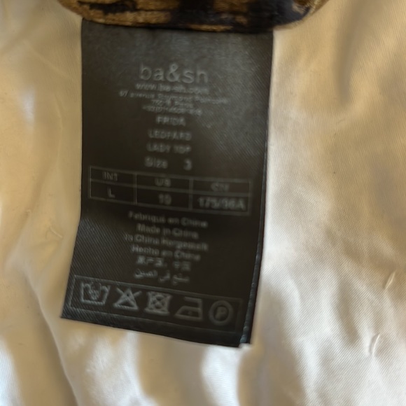 Not Junior, size 3 women’s. Leopard print blouse - Picture 5 of 5